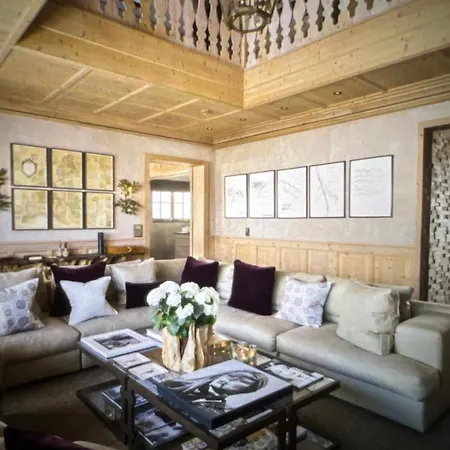 Gemini Chalet Near Ski Lift - Hot Tub Holiday home *